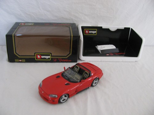 Auto sportiva burago 18 - sportiva, 1/18