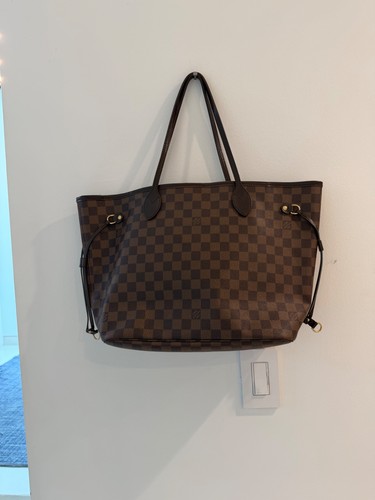 Luis vuitton damier - luis, ebene