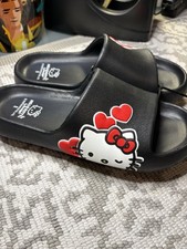 Scivoli Hello Kitty x Forever