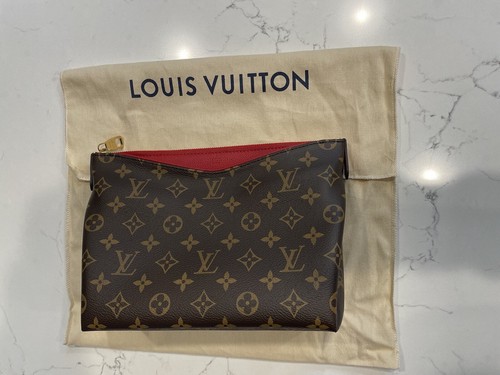 Louis vuitton monogram pallas - monogram,