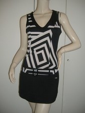 ABITO TUBINO BIANCO NERO GEOMETRIE ARTIGLI TAGLIA 44 LEGGI LE MISURE