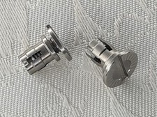 2 x Ronson Filler Dust Caps