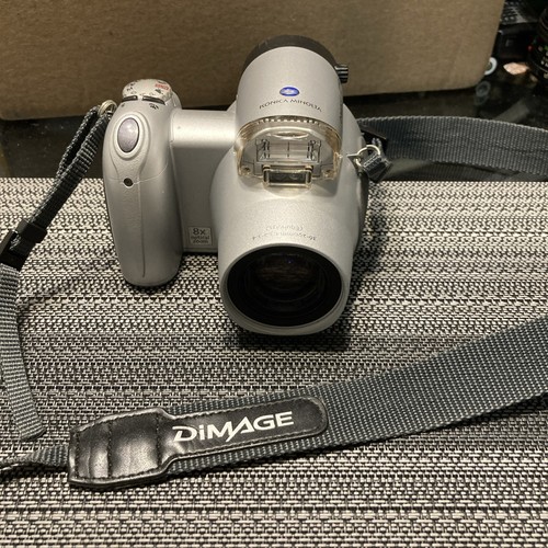 Konica minolta dimage z10 - minolta,