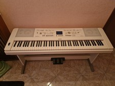 pianoforte digitale Yamaha Portable Grand DGX 650 + Pedaliera Inclusa