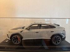 Collezione 1/18 MR Lamborghini Urus Performante Grigio/Carbonio - Accenti Arancioni