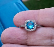 Anello donna con acquamarina - con,