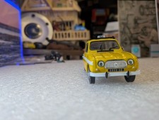 Auto in miniatura Renault 4 4L