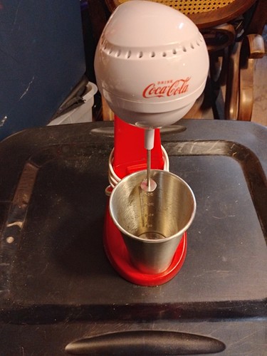 Nostalgia coca cola milkshake - coca-cola,