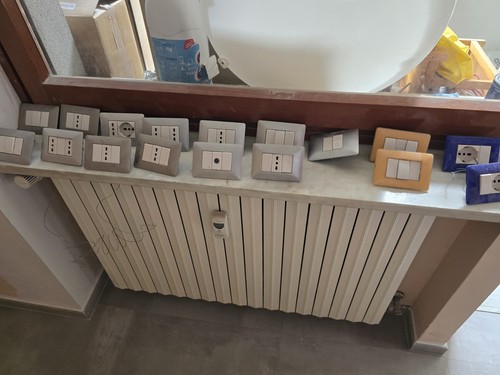 Stock bticino serie matix - stock,