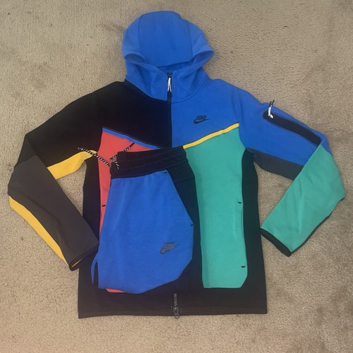 Nwot nike tech - nwot,