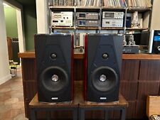 Sonus faber GUARNERI EVOLUTION Loudspeakers + Original Stands