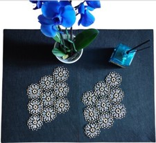 Centrino All’Uncinetto con Dettagli in Perline: Aggiungi Stile alla Tua Tavola