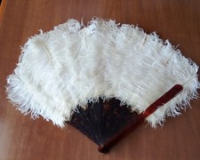 Antico ventaglio di piume da