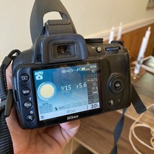 Nikon D3000 10,2 megapixel