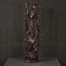 Scultura orientale statua