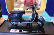 MAISTO 1/18 - VESPA P 150 X -