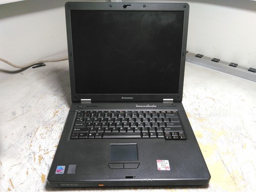 Lenovo 3000 c100 - 15", computer