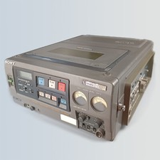 Videoregistratore "portatile" VO-8800P U MATIC SP