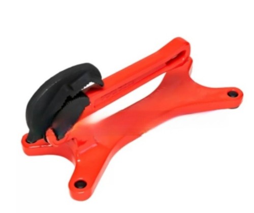 Pinza per tubi regolabile
