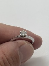 Solitario oro Bianco E Diamante Taglio Brillante 0,30 F- VVS