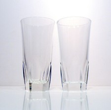 Coppia di bicchieri da liquore