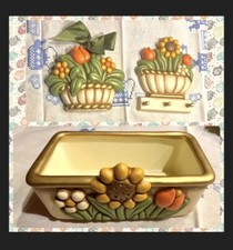 THUN - Appendino Fiori 3 ganci, Formella Fiori a Prato, Svuota Tasche Portafiori