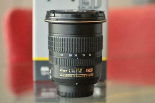 Nikon 24mm nikkor afs - f4,