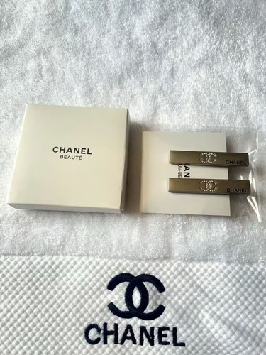 Chanel beaute set fermagli - chanel,
