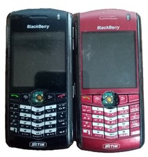 2 Telefoni Blackberry Curve 8520 Rosso e Nero USATI NON FUNZIONANTI