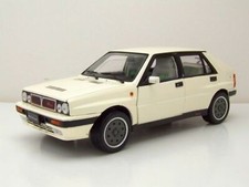 SUN STAR 1:18 DIE CAST AUTO -