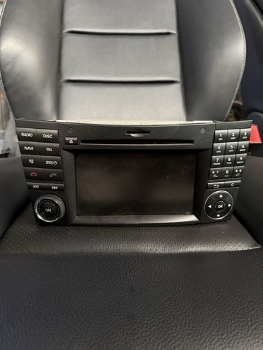 Mercedes command radio - command, a211