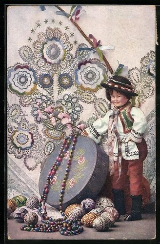 Cartolina bambola tradizionale