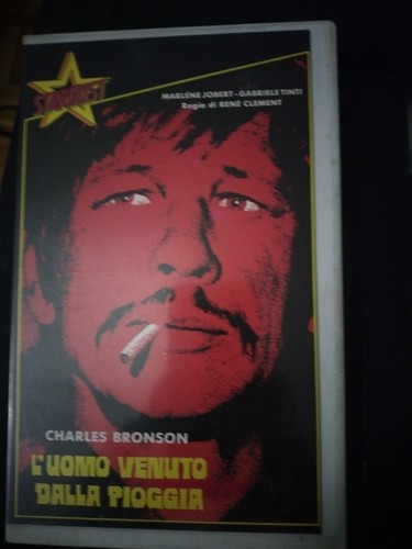 Uomo venuto dalla pioggia - venuto,