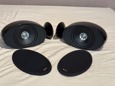 2 x KEF HTS3001SE Altoparlanti Surround Pianoforte Nero Lucido Supporto a Parete Eccellenza