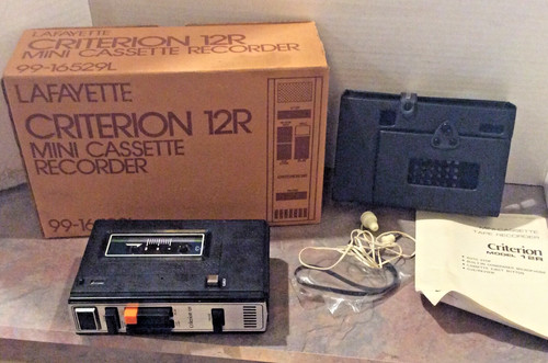 Registratore cassette - a,