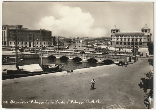 Siracusa palazzo delle poste - -,