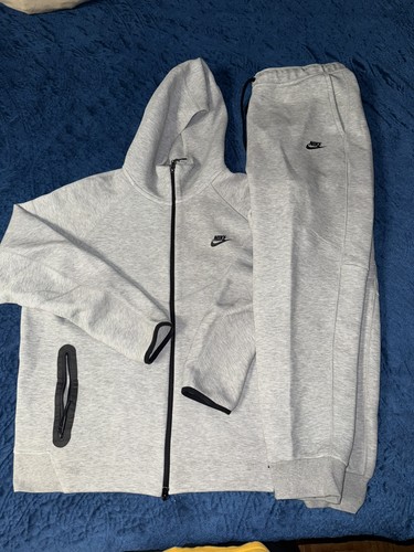 Grey nike tech - tech, full