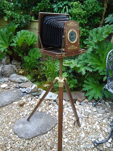 Vecchia macchina fotografica