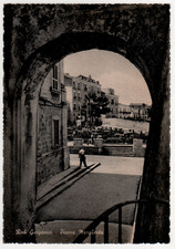 A4 CARTOLINA  RODI GARGANICO FOGGIA PIAZZA MARGHERITA VIAGGIATA 1954