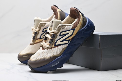 Scarpe trail running - scarpe, b