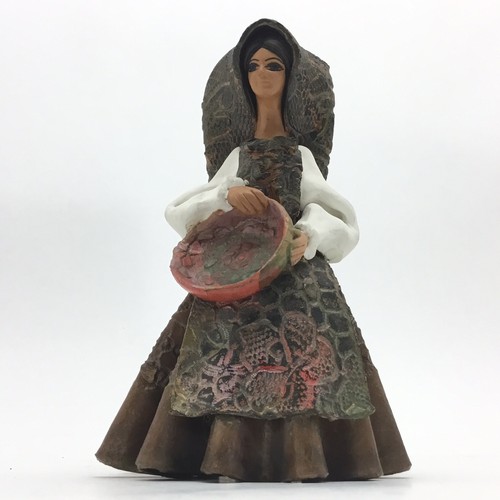 Cossu figura in - in, ceramica
