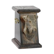 Fox Terrier Drahthaar Urna In