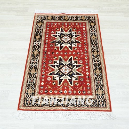 Handwoven silk carpet - 2.5'x4',