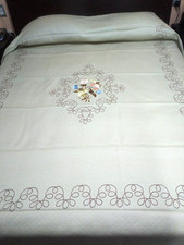 COPRILETTO MATRIMONIALE COLORE BEIGE CON RICAMI FLOREALI