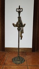 Antico lume lampada ad olio