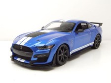 Modellino auto Ford Shelby Mustang GT500 2020 blu metallizzato 1:18 Maisto