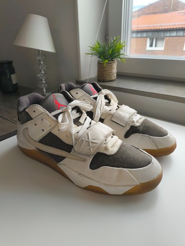 Taglia travis scott - 14,