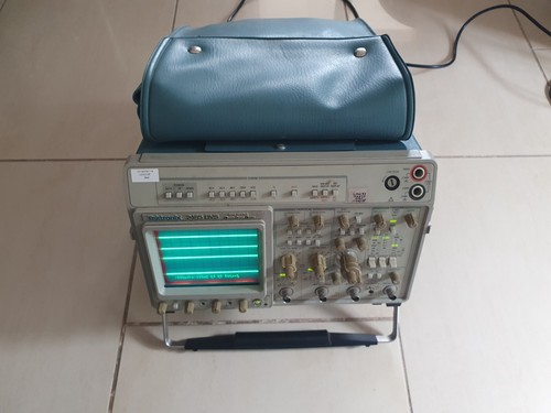 Tektronix 2465 dvs - tektronix,