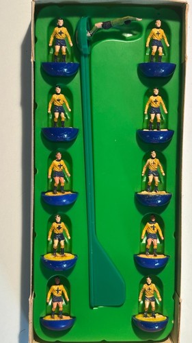 Subbuteo svezia con ref - con,