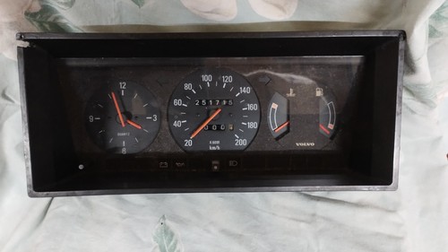 Volvo 240 245 - polar, super